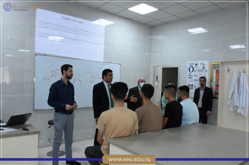 The president of Knowledge University visited the classrooms on the occasion of the start of the new academic year 2022-2023>